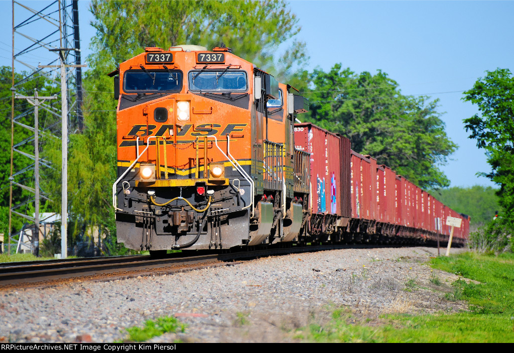 BNSF 7337 Herzog Ballast Train